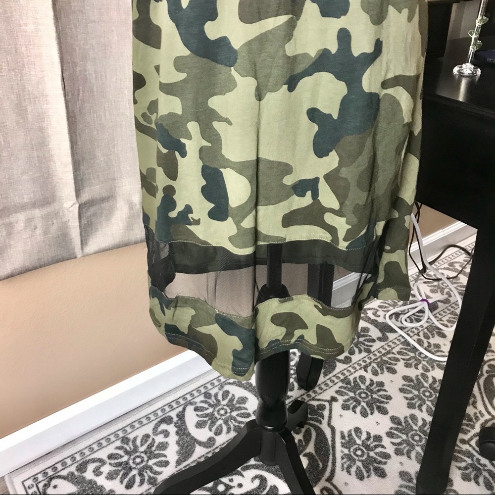 Camouflage Midi Dress Women’s Small NWT - Picture 11 of 13